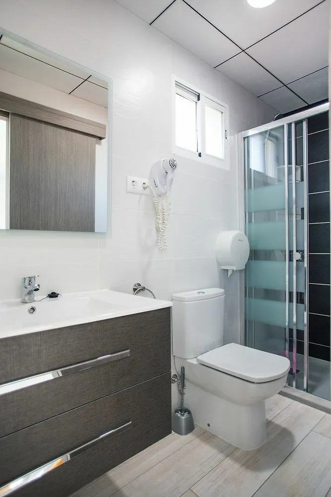 Hostal Pardo Miami Playa Guest house